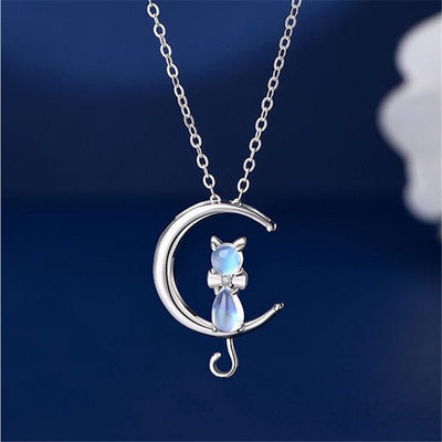 Collana con pietra di luna a forma di mezzaluna e gatto